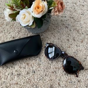 Hawkers carey sunglasses